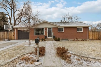 6983 Albion St, Centennial, CO 80122