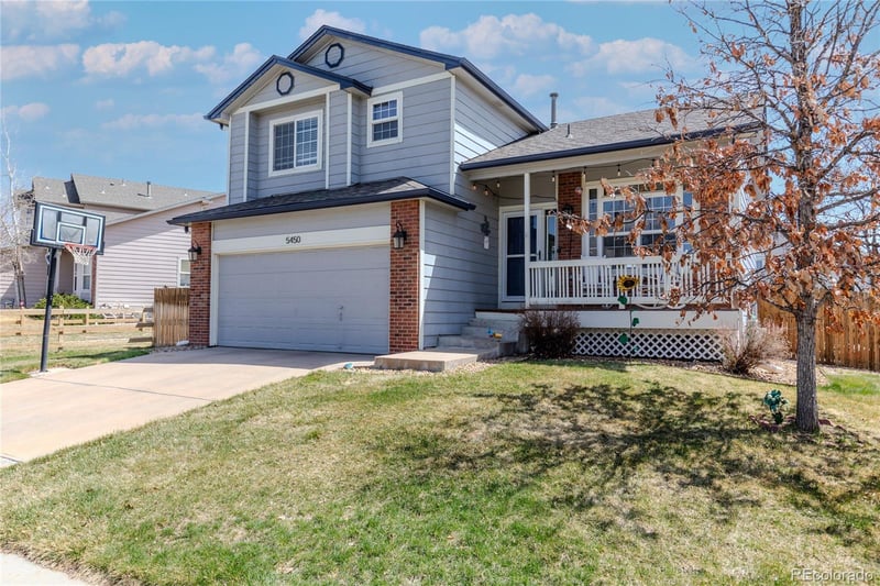 5450 Valdai St, Aurora, CO 80015