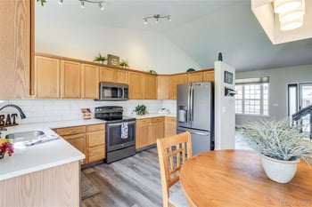 5450 Valdai St, Aurora, CO 80015