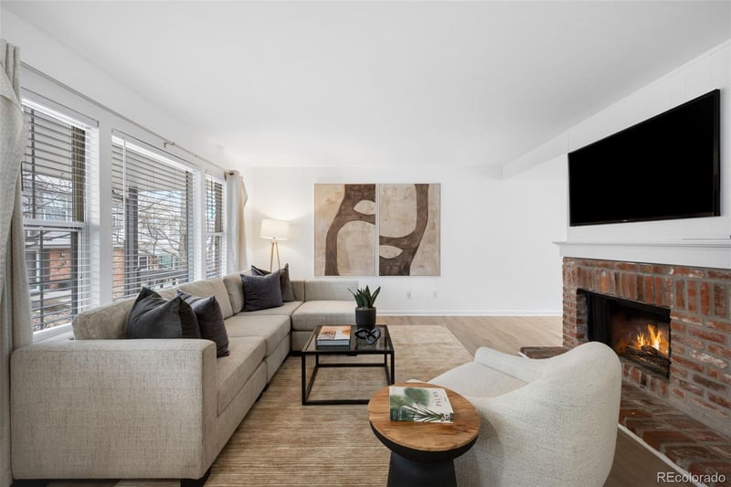 7105 Briarwood Dr, Centennial, CO 80112