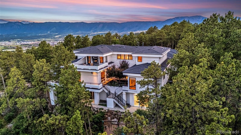 205 Cobblestone Way, Monument, CO 80132