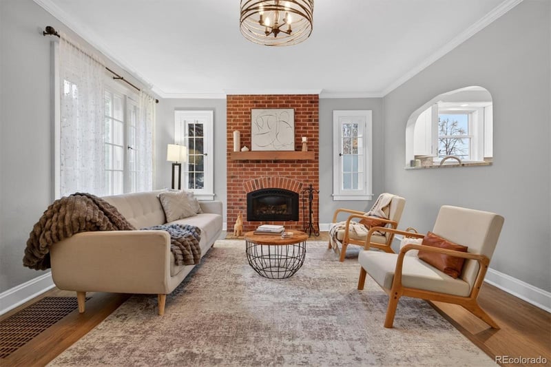 1601 Ivanhoe St, Denver, CO 80220