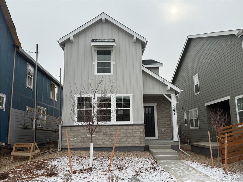 3293 Coolidge Way, Aurora, CO 80019