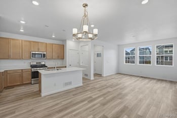 3293 Coolidge Way, Aurora, CO 80019