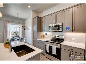 6784 Maple Leaf Dr, Timnath, CO 80547
