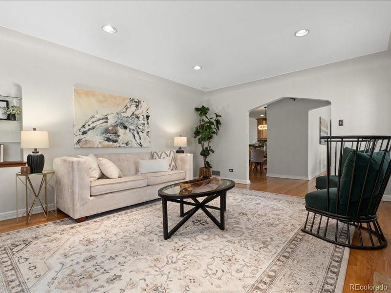 110 Ivy St, Denver, CO 80220