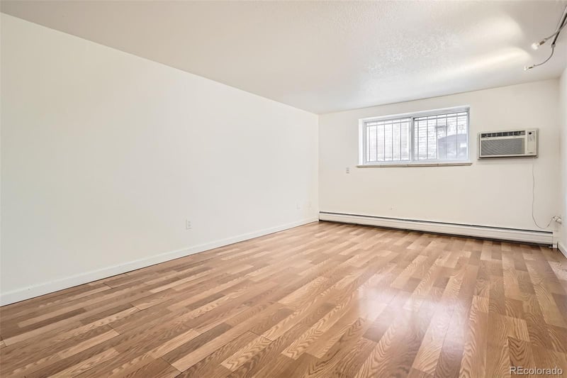 1045 N Clarkson St #105, Denver, CO 80218