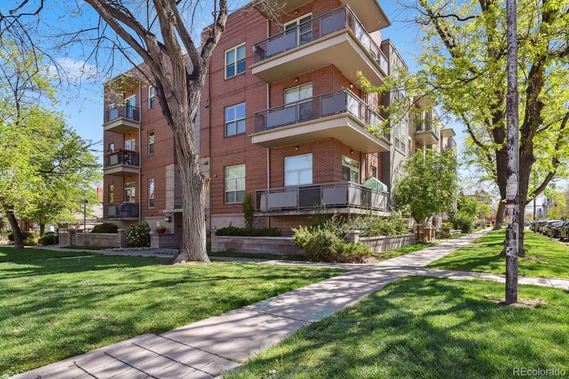1700 Emerson St #304, Denver, CO 80218