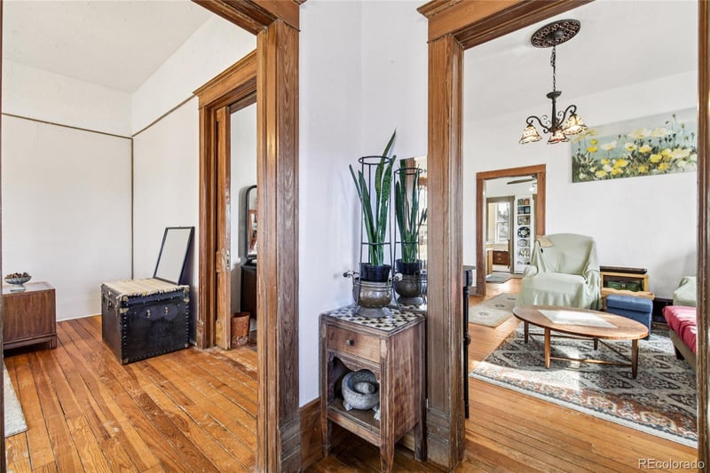 306 Collyer St, Longmont, CO 80501