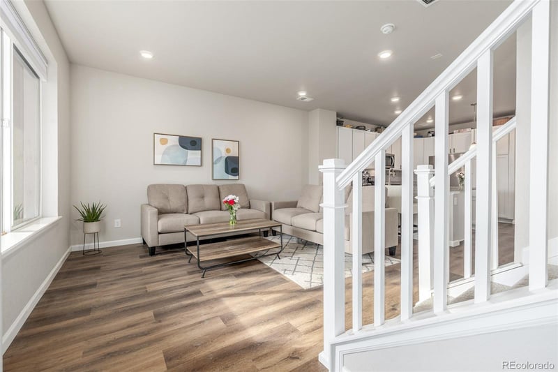 14933 Belleview Dr, Aurora, CO 80015