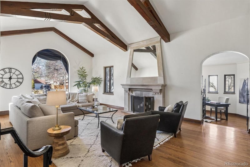 6 Ivy Ln, Denver, CO 80220