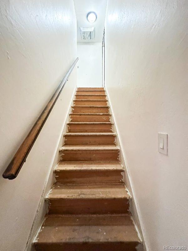 3901 Orchard Rd, Centennial, CO 80121