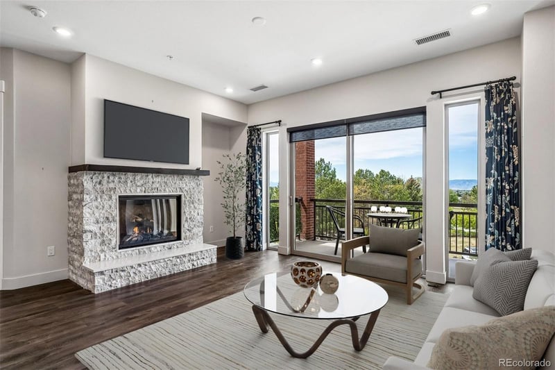 4885 Monaco St #207, Denver, CO 80237