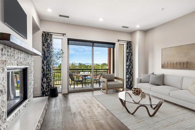 4885 Monaco St #207, Denver, CO 80237