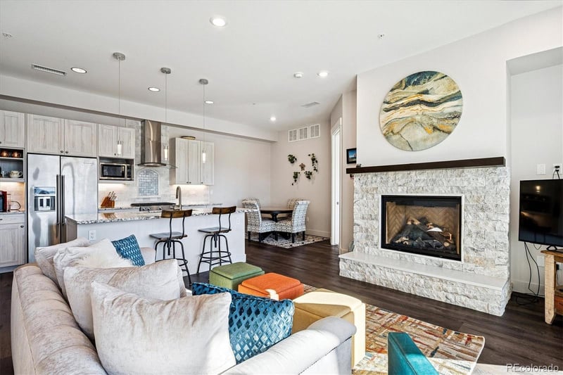 4885 Monaco St #207, Denver, CO 80237