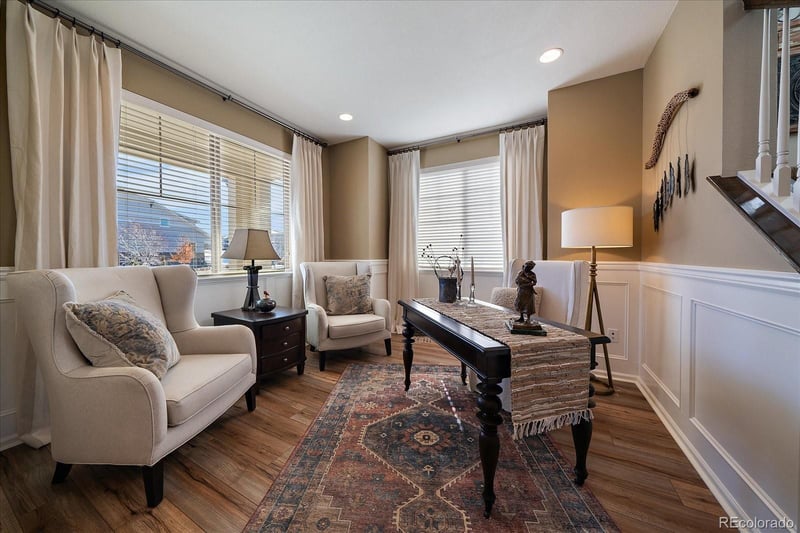 7045 Robertsdale Way, Aurora, CO 80016