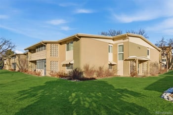 710 S Clinton St #2B, Denver, CO 80247