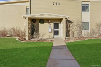 710 S Clinton St #2B, Denver, CO 80247