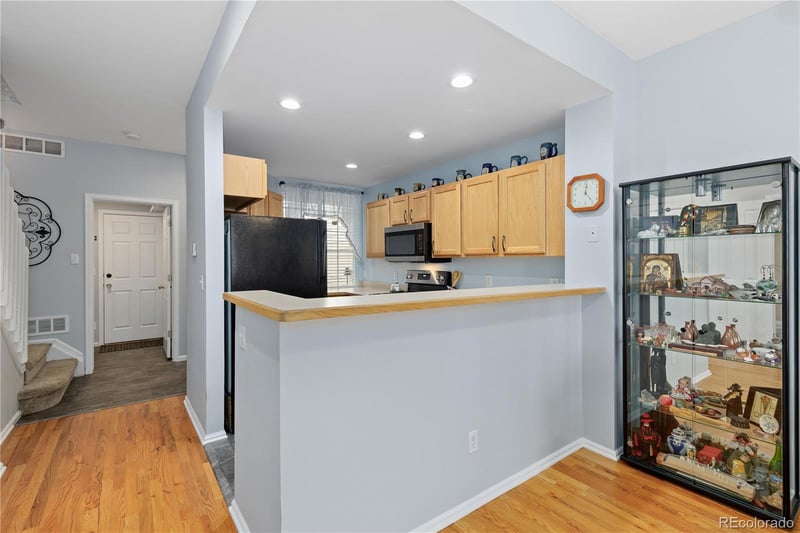 9043 Phillips Dr, Littleton, CO 80128