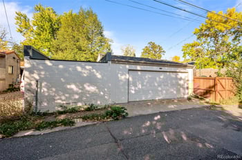 2620 Bellaire St, Denver, CO 80207