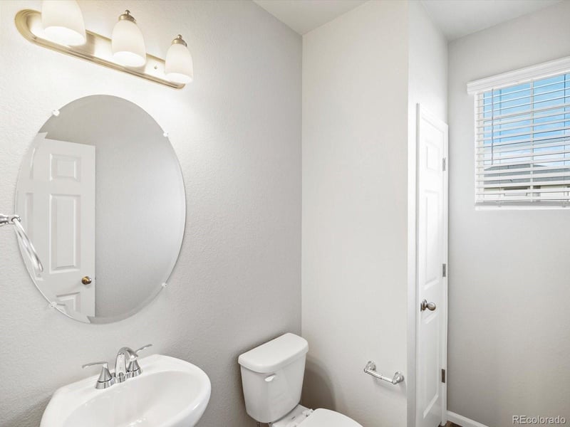 8829 Sedalia St, Commerce, CO 80022