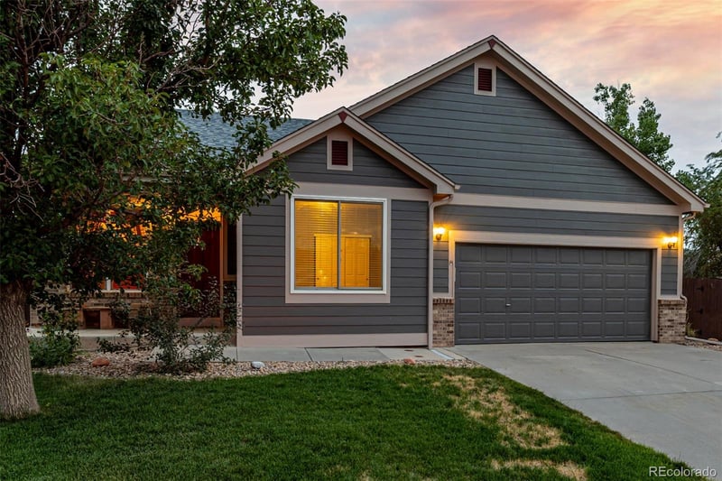 2002 Ance St, Strasburg, CO 80136