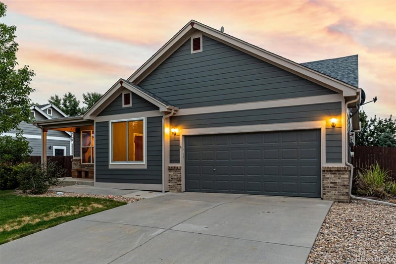 2002 Ance St, Strasburg, CO 80136
