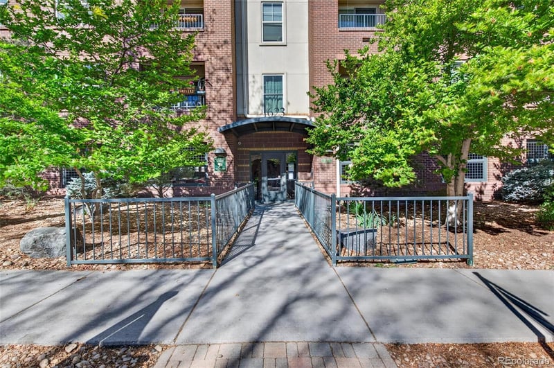 1623 Saint Paul St #408, Denver, CO 80206