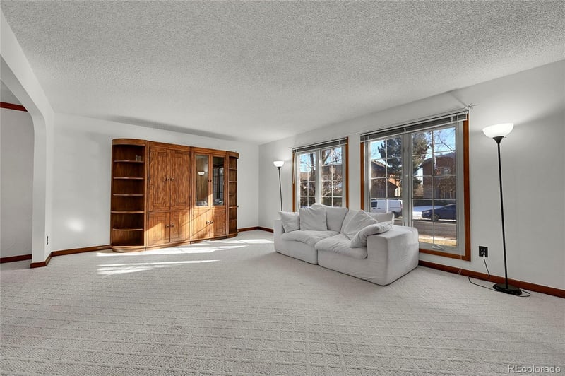 16639 Berry Ln, Centennial, CO 80015