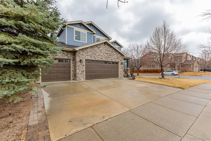 2112 Primrose Ln, Erie, CO 80516
