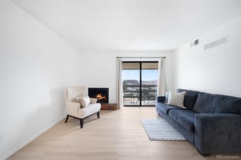 539 Wright St #305, Lakewood, CO 80228