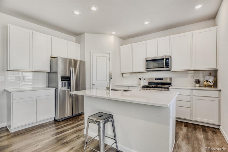 5881 Red Barn Ave, Mead, CO 80504