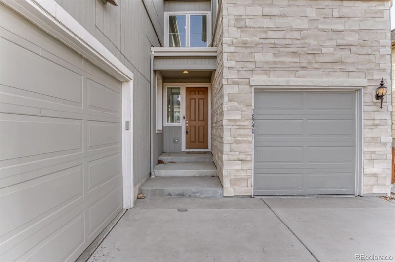 18740 93rd Dr, Arvada, CO 80007