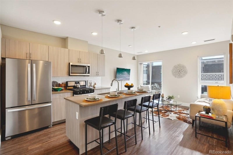 2374 University Blvd #204, Denver, CO 80210