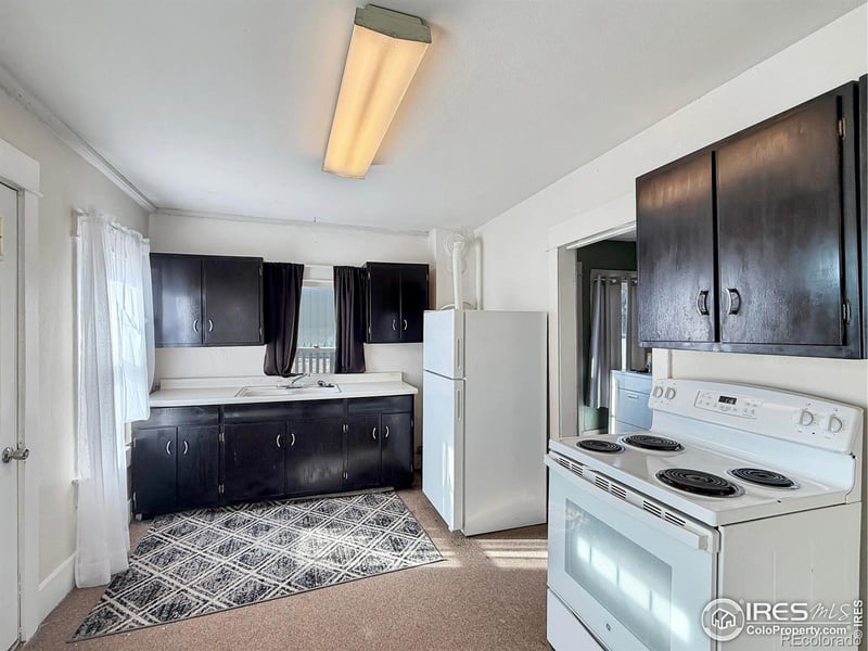 241 1st St, Haxtun, CO 80731