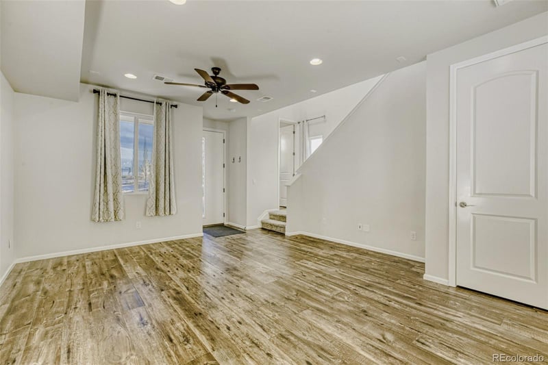 23626 5th Pl, Aurora, CO 80018