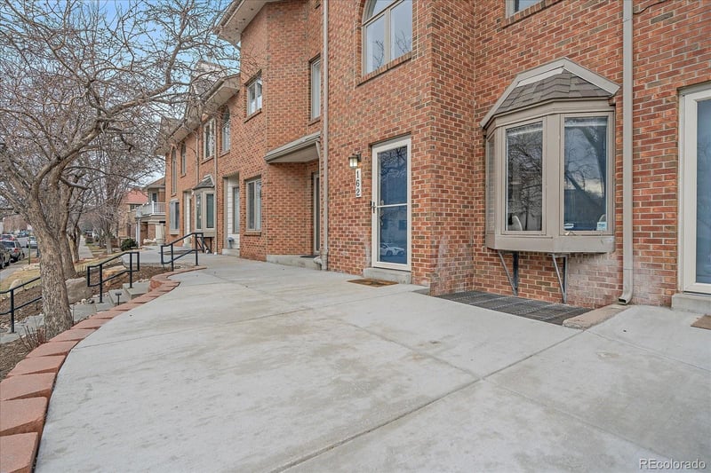 162 Jackson St, Denver, CO 80209