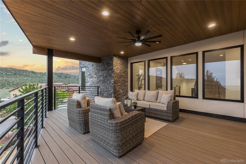 8103 Raphael Ln, Littleton, CO 80125