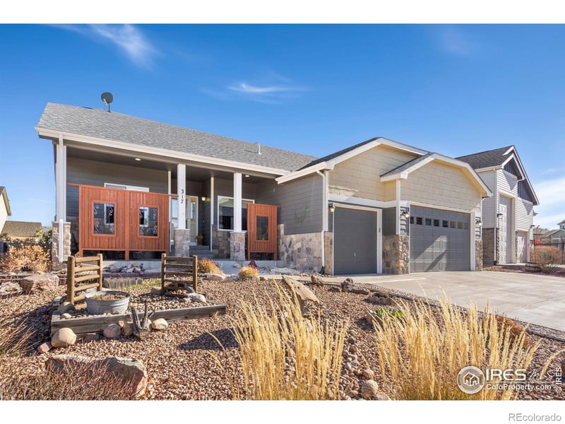 317 Kirkland Ln, Johnstown, CO 80534