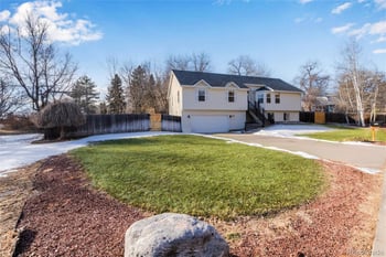 9010 11th Ave, Lakewood, CO 80215