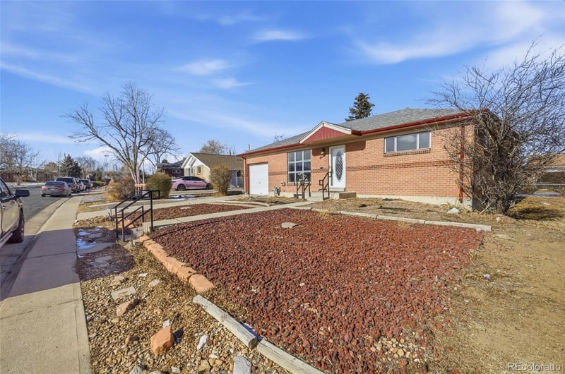 261 106th Ave, Northglenn, CO 80233