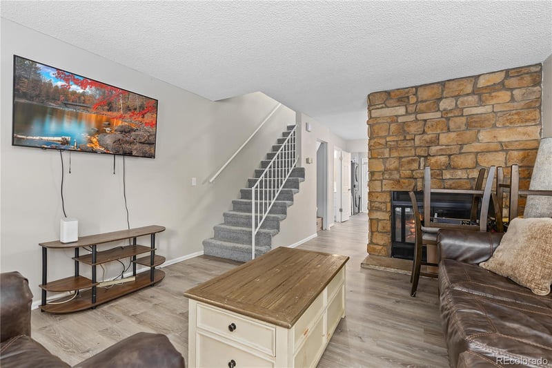2297 S Jasper Way #B, Aurora, CO 80013