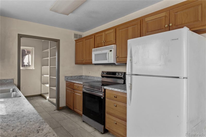 413 Mitchell Ave, Ordway, CO 81063