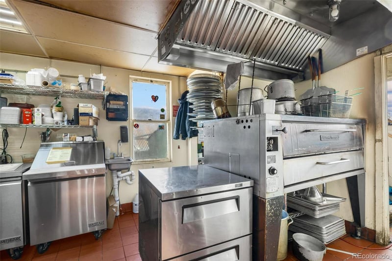 24 N Main St, Alma, CO 80420