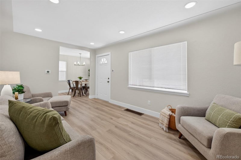 1341 Jamaica St, Aurora, CO 80010