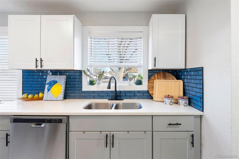 1789 Dallas St, Aurora, CO 80010