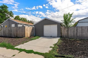 1789 Dallas St, Aurora, CO 80010