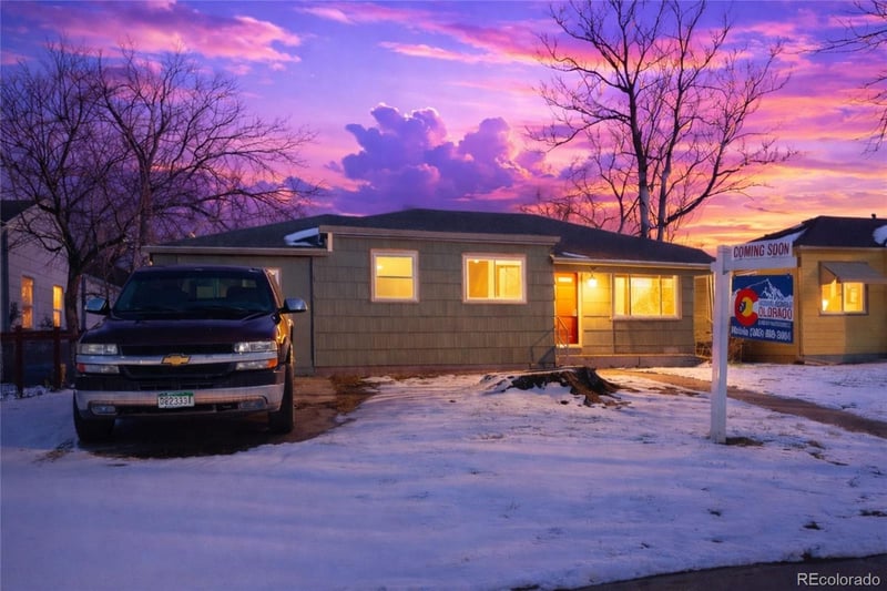 1942 Kenton St, Aurora, CO 80010