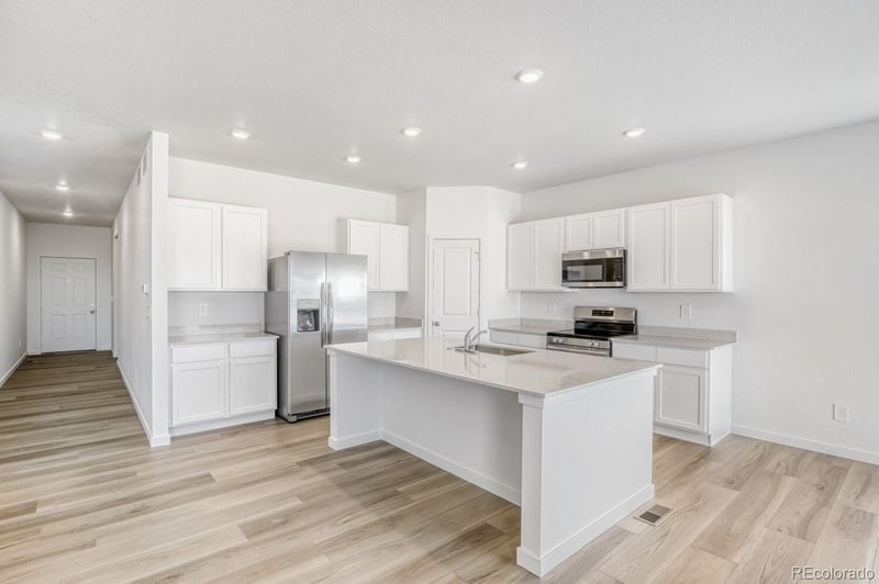 3151 152nd Cir, Thornton, CO 80602