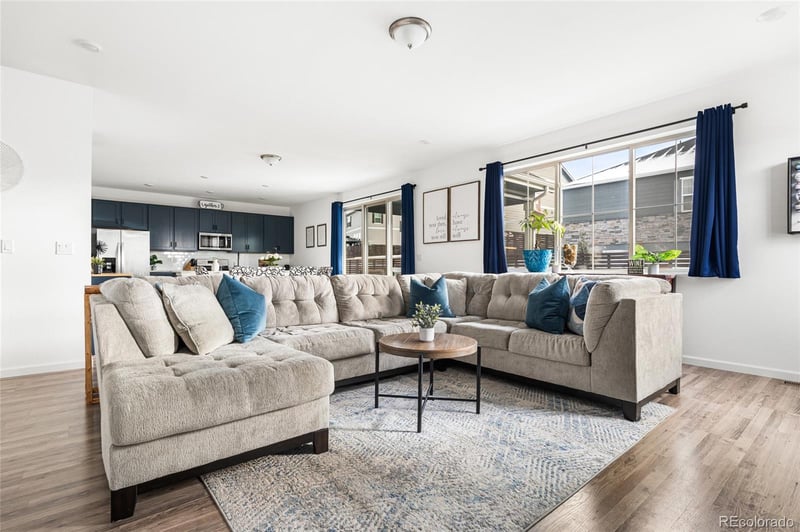 27540 Cedar Pl, Aurora, CO 80018